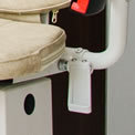 Palanca apertura reposapies de silla salvaescaleras para trayectos curvos - Smart Motion S.A.S.